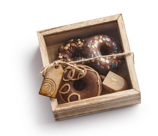[10002] Multiple Donuts In A Box