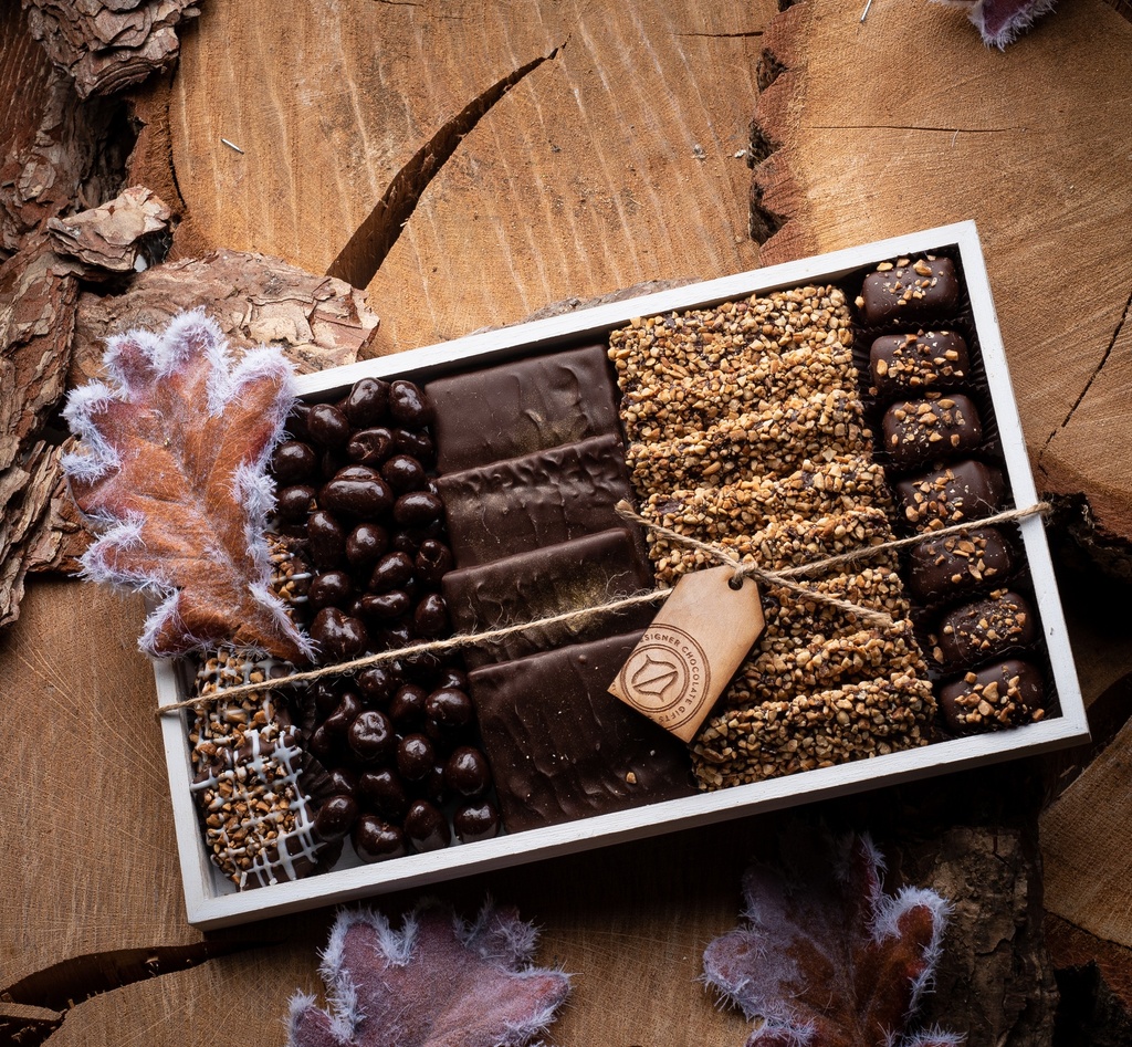 White Tray with Leaf