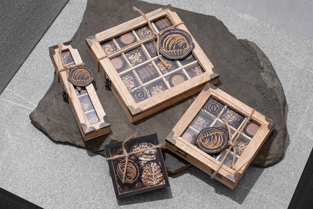 Chocolate Tag Gift Box Square