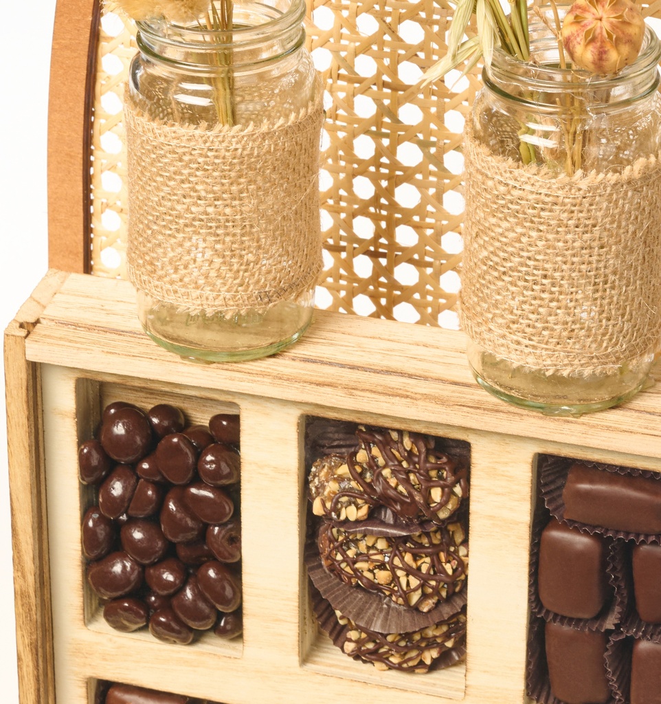 Rattan Chocolate Box Med