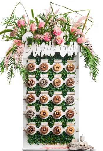 [71641] Donut Bar Wall 20-pc With Flowers