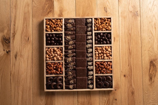 [10040] Wood Section Tray 11 Sections