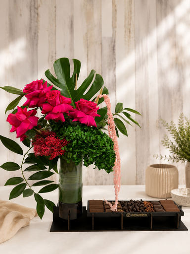 [81616] Glass Vase with Black Base Large
